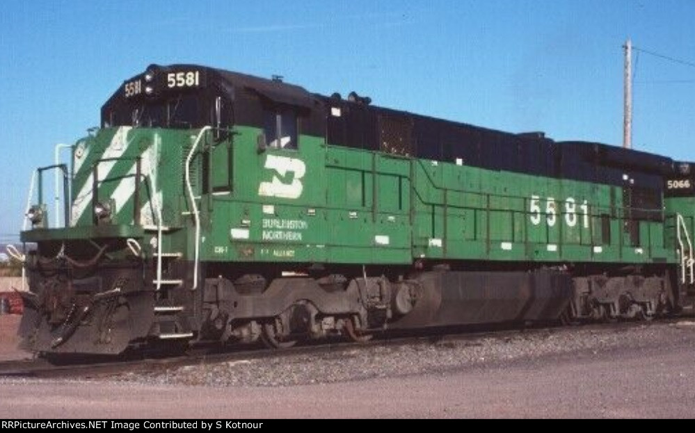 Burlington Northern C30-7 Mpls MN Northtown yard 1999